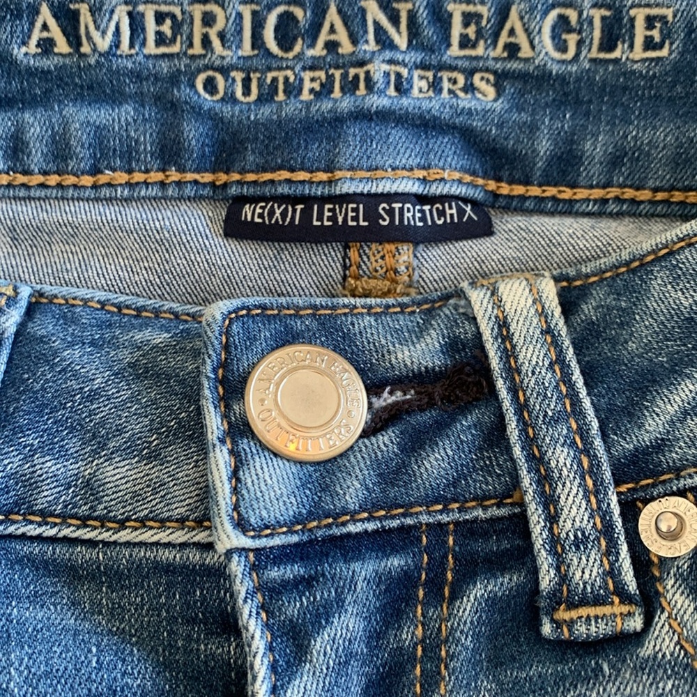 American Eagle Next Level Stretch Distressed Denim Skirt • Size 00 - Picture 5 of 8